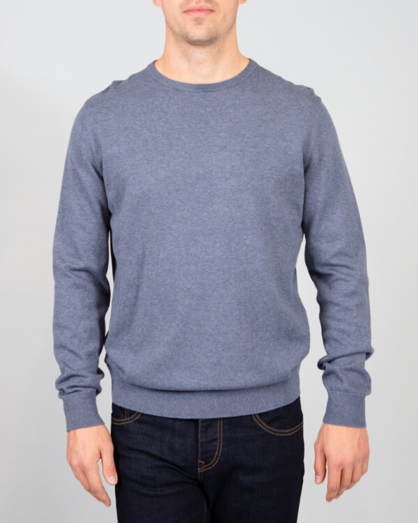 Sweater with round neck