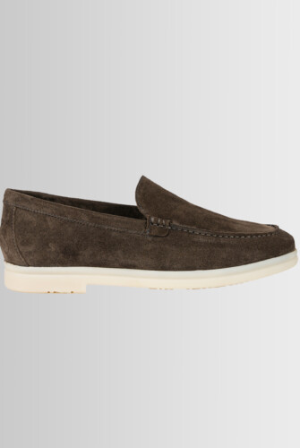 Loafers suede