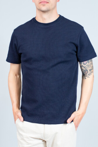 Short-sleeved cotton T-shirt