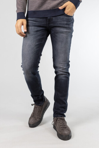 Jeans tapered fit