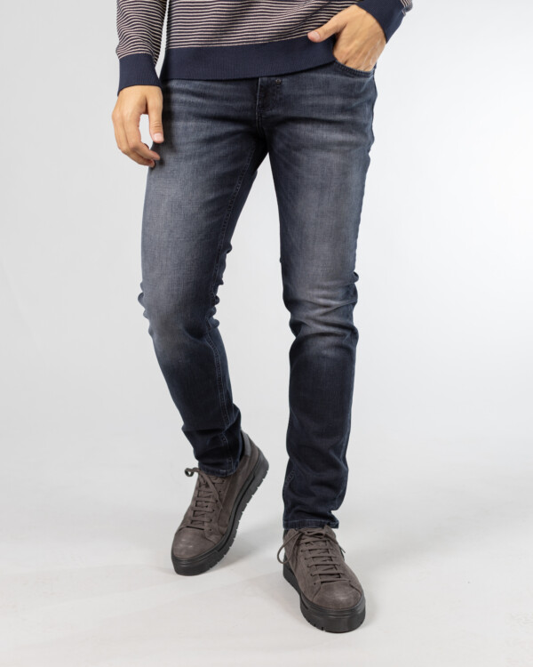 Jeans tapered fit